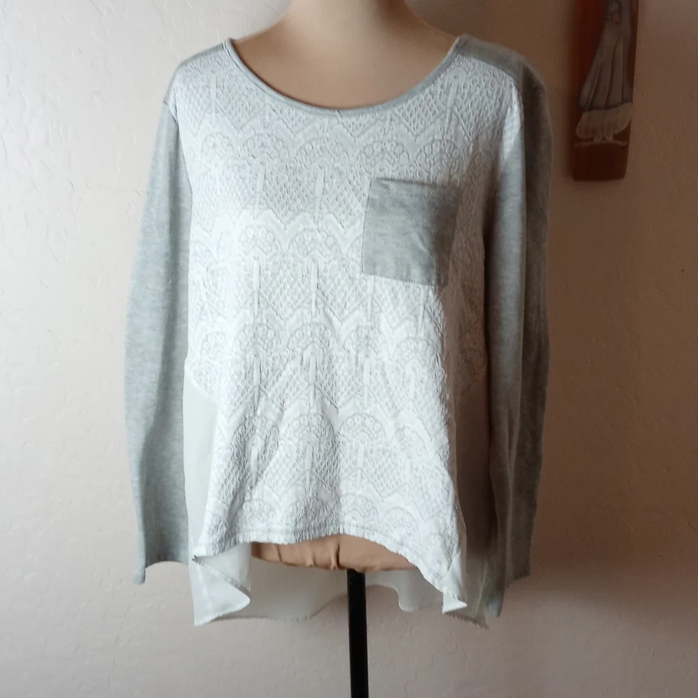 Just Be Raglan Sleeve Tee Shirt with Lace